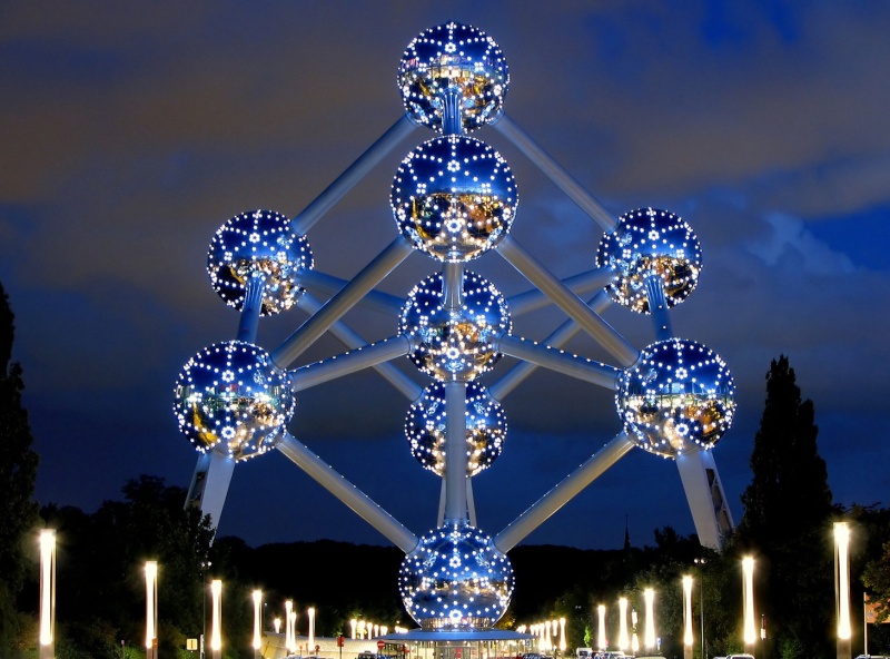 Photo de l’Atomium la nuit